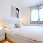 아파트 Bluebell Mit Privatem Parkplatz By Interhome