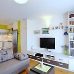 Bluebell Mit Privatem Parkplatz By Interhome 아파트 *