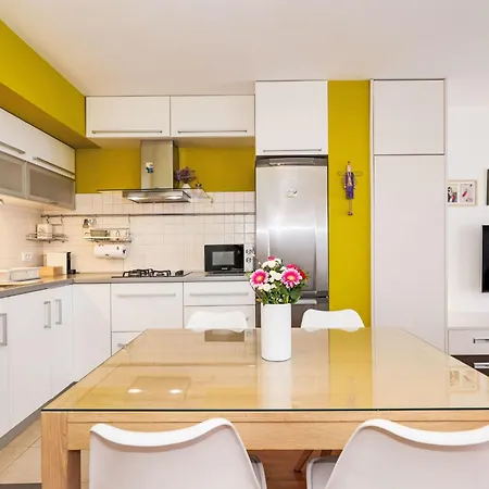 Bluebell Mit Privatem Parkplatz By Interhome Apartamento