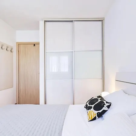Bluebell Mit Privatem Parkplatz By Interhome Zadar