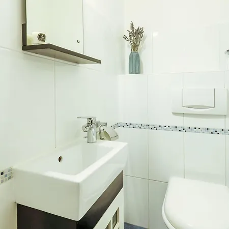 Bluebell Mit Privatem Parkplatz By Interhome Apartamento